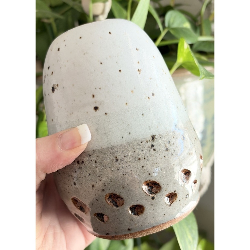 Studio Art Pottery Vase Egg Shape Glazed Three tone‎ Gray Speckled Signed Bud